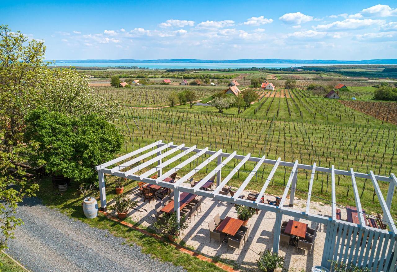 Tagyon Birtok Mandula Apartmanhaz Exterior foto